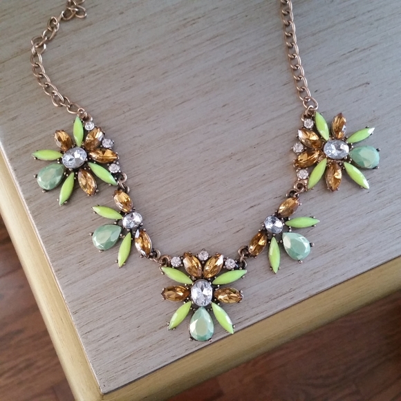 Necklace - Picture 1 of 1